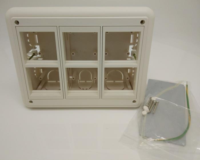 Продукт Стенна кутия за вкопан монтаж за 6 модула 45х45 ммна ниска цена с бърза доставка - BestPC.BG