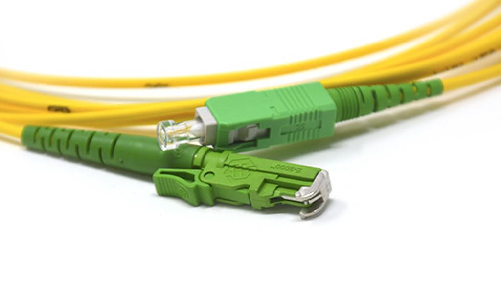 Оптична пач корда Оптични пач корди E2000/APC - SC/АPC сингъл мод, симплекс, 1м.на ниска цена с бърза доставка - BestPC.BG