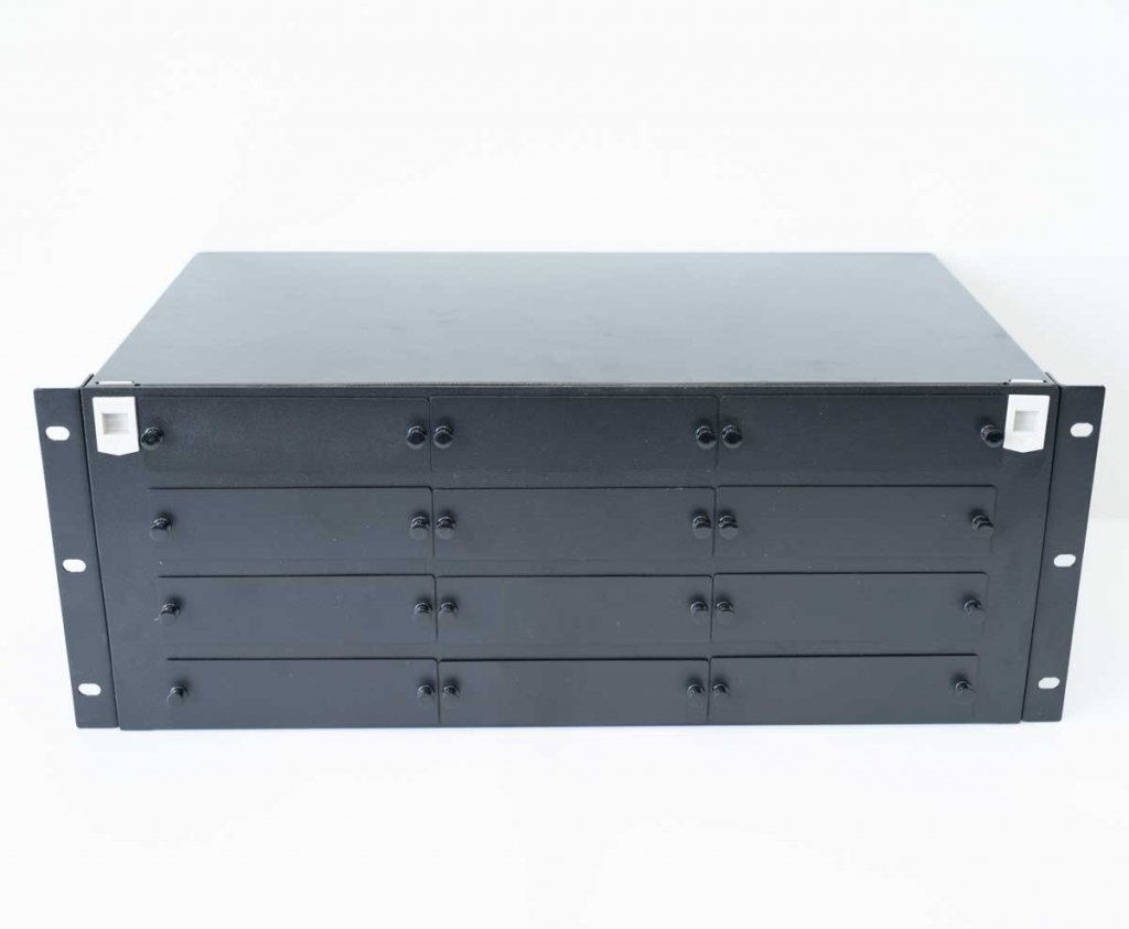 Изтеглящ се оптичен панел за 12 MPO касети, 3U, черенна ниска цена с бърза доставка - BestPC.BG