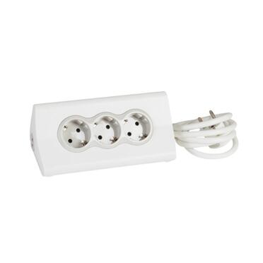 Контакт Разклонител 3 x 2P+E и 2 x USB с кабел 1.5 m и защита Бял - Legrand Safety 694810на ниска цена с бърза доставка - BestPC.BG