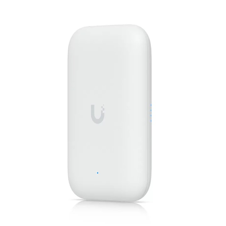 Точка за достъп Ubiquiti Swiss Army Knife Ultra, PoE, 2х 2MIMO, 1x 10/100/1000, 300+867 Mbpsна ниска цена с бърза доставка - BestPC.BG