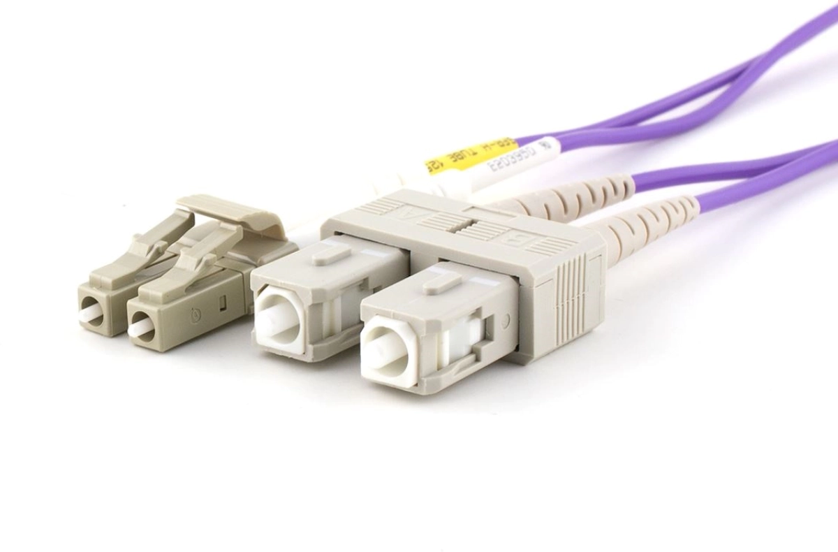 Оптична пач корда SeaMAX, 2m, LC-SC UPC, MM OM4 50-125, duplex, 2.0mm, LSZHна ниска цена с бърза доставка - BestPC.BG