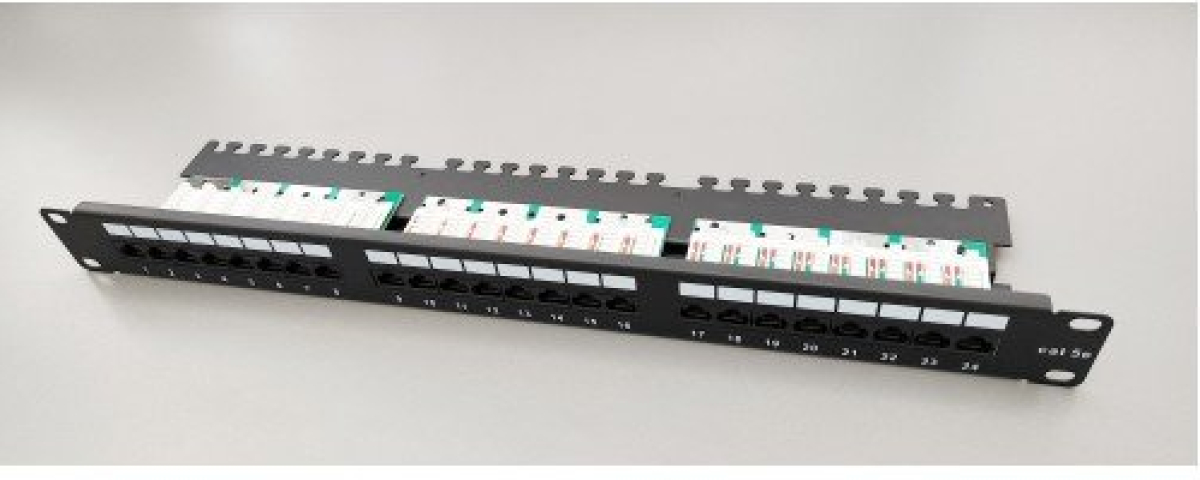 Пач панел UTP Cat.5e 24 портана ниска цена с бърза доставка - BestPC.BG