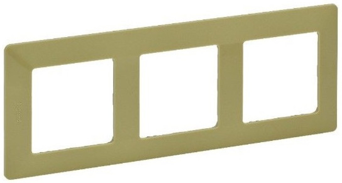 Продукт Тройна рамка Legrand Valena Life, лаймна ниска цена с бърза доставка - BestPC.BG