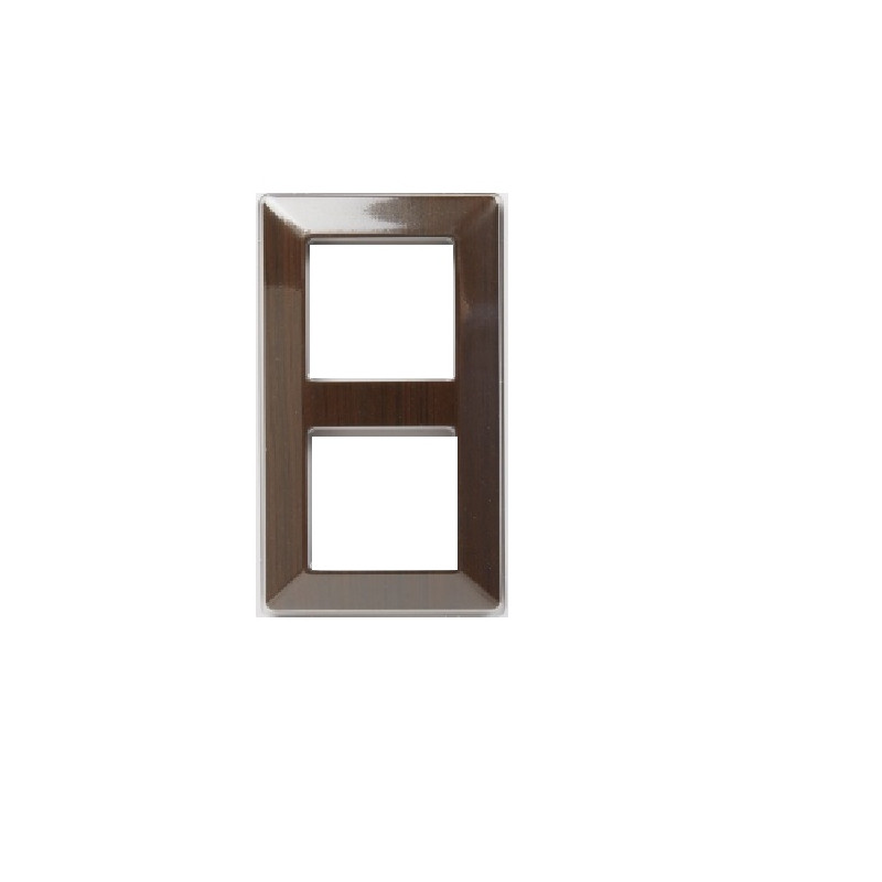 Продукт Двойна рамка Legrand Valena Life, тъмно дървона ниска цена с бърза доставка - BestPC.BG