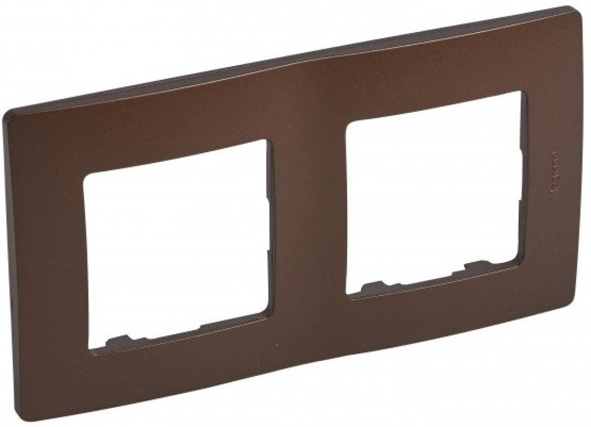 Продукт Двойна рамка Legrand Niloe, какаона ниска цена с бърза доставка - BestPC.BG