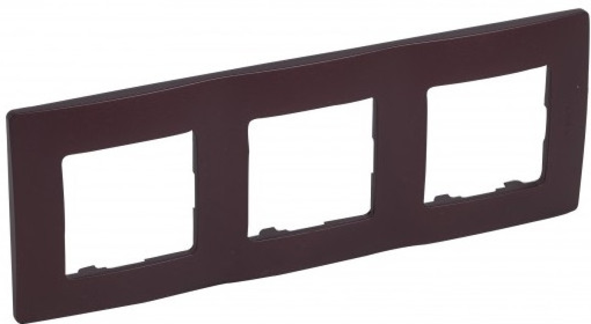 Продукт Тройна рамка Legrand Niloe, лилавана ниска цена с бърза доставка - BestPC.BG