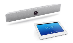 Уеб камера Cisco Room Kit with integrated microphone, speakers and Touch 10
