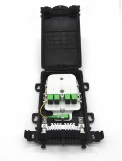 Оптична кутия с 1x8 SC/APC сплитер касета