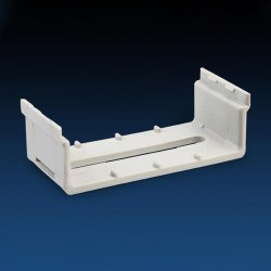 Пластмасов държач за 4 кабела с 20 мм диаметър