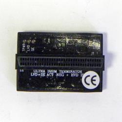 Кабел/адаптер SCSI LVD 320 Terminator D68F int, Roline 11.01.7941