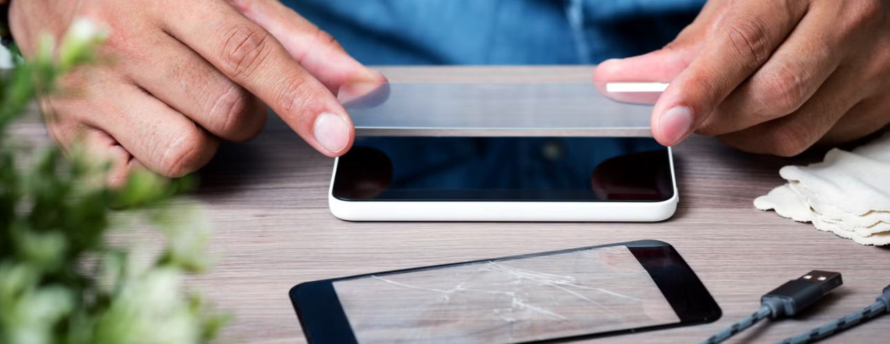 kak-da-postavya-protektor-za-telefon