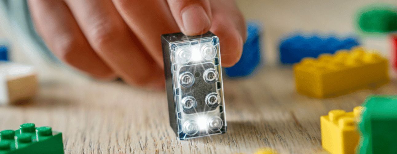 lego-smart-brick-smart-play