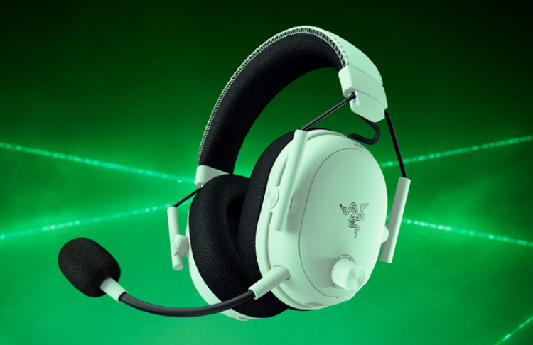 razer-blackshark-v3-pro-white-gaming-headset-460012
