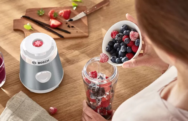 bosch-mmb2111t-blender-vitapower-series-2-0-6-l-450-w-togo-bottle-320094