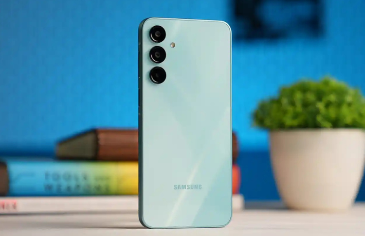 smartphone-samsung-galaxy-a16-characteristics-green