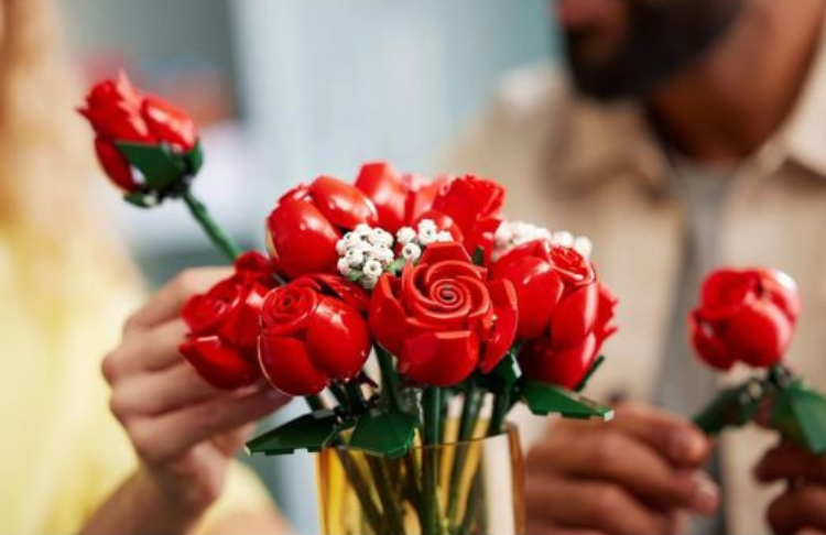 lego-botanical-bouquet-of-roses-10328-411303