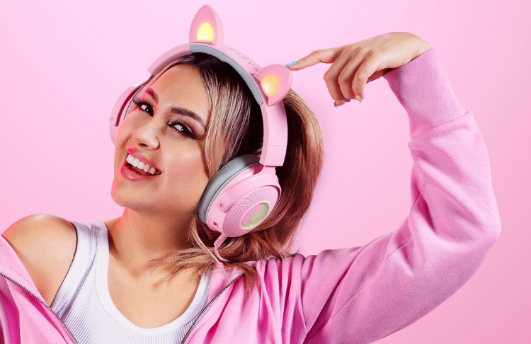 razer-kraken-kitty-v2-bt-gejmyrski-s-mikrofon-bluetooth-5.2-rozov-cvqt-385982