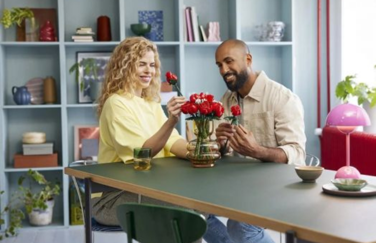 lego-botanical-bouquet-of-roses-10328-411303