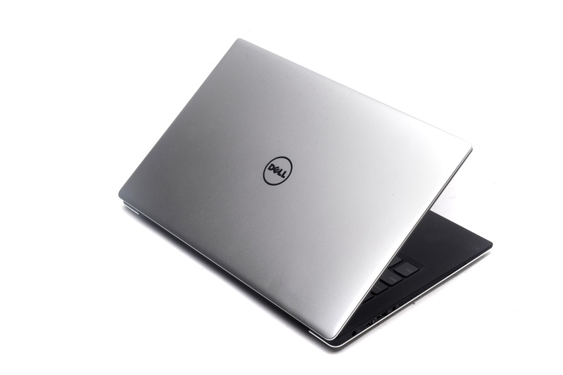 Лаптоп Dell XPS13 капак